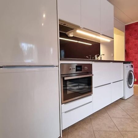 Quiet And Comfy With Swimming Pool Apartment Onsala Exterior photo
